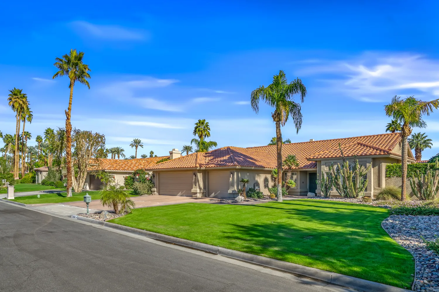 $1,275,000 | 36690 Palm Court, Rancho Mirage, CA 92270
