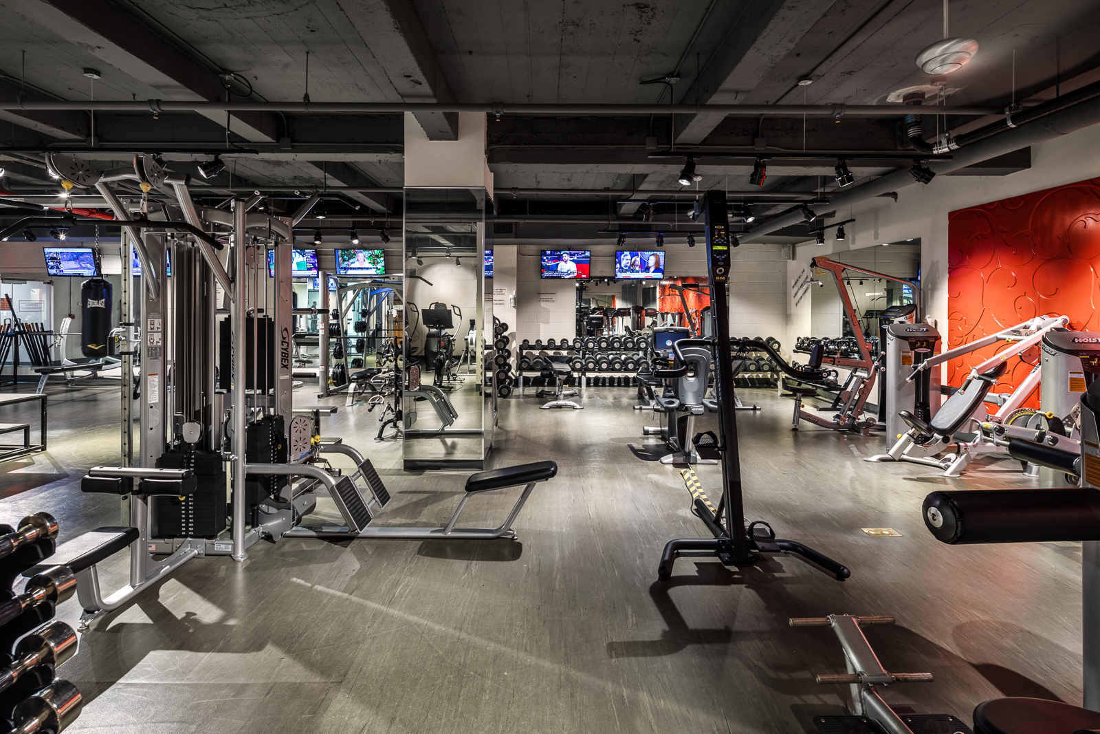88 Greenwich Street, Unit 1605 Manhattan, NY 10006 - Photo 29 of 32 a view of a room with gym equipment