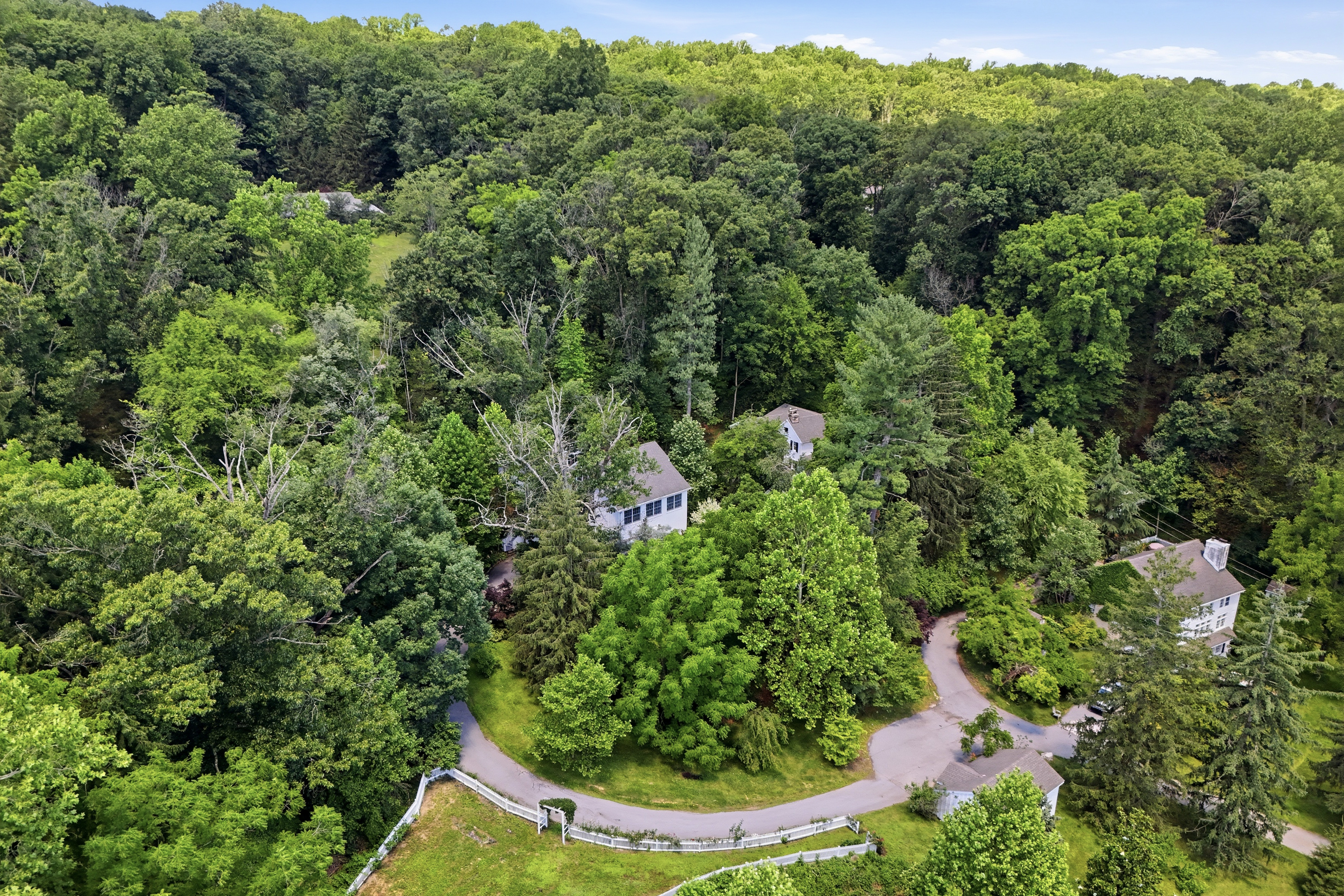 434 Conestoga Road Malvern, PA 19355 - Photo 4 of 93