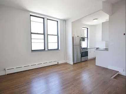 $3,714 | 384 Court Street, Unit 3 | Carroll Gardens