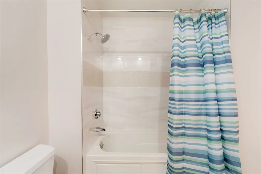 Contact Agent | 248 Albion Street, Unit 321, Wakefield, MA 01880