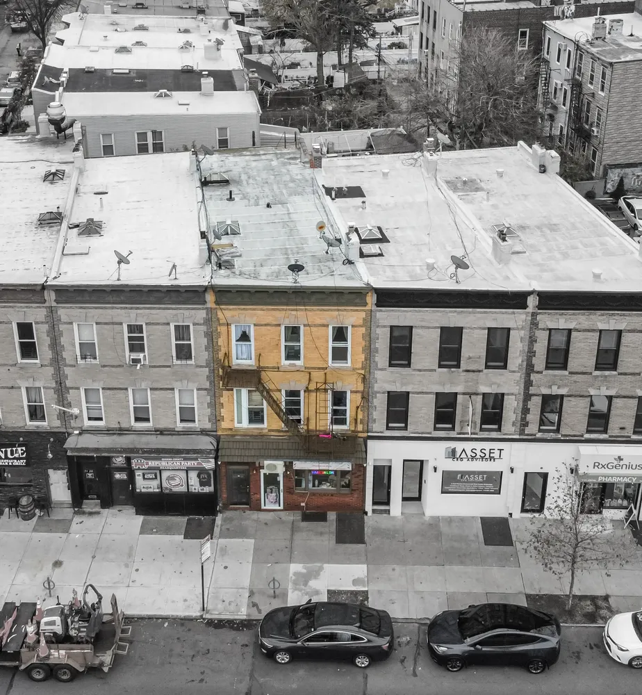 a car parked in front of a building
