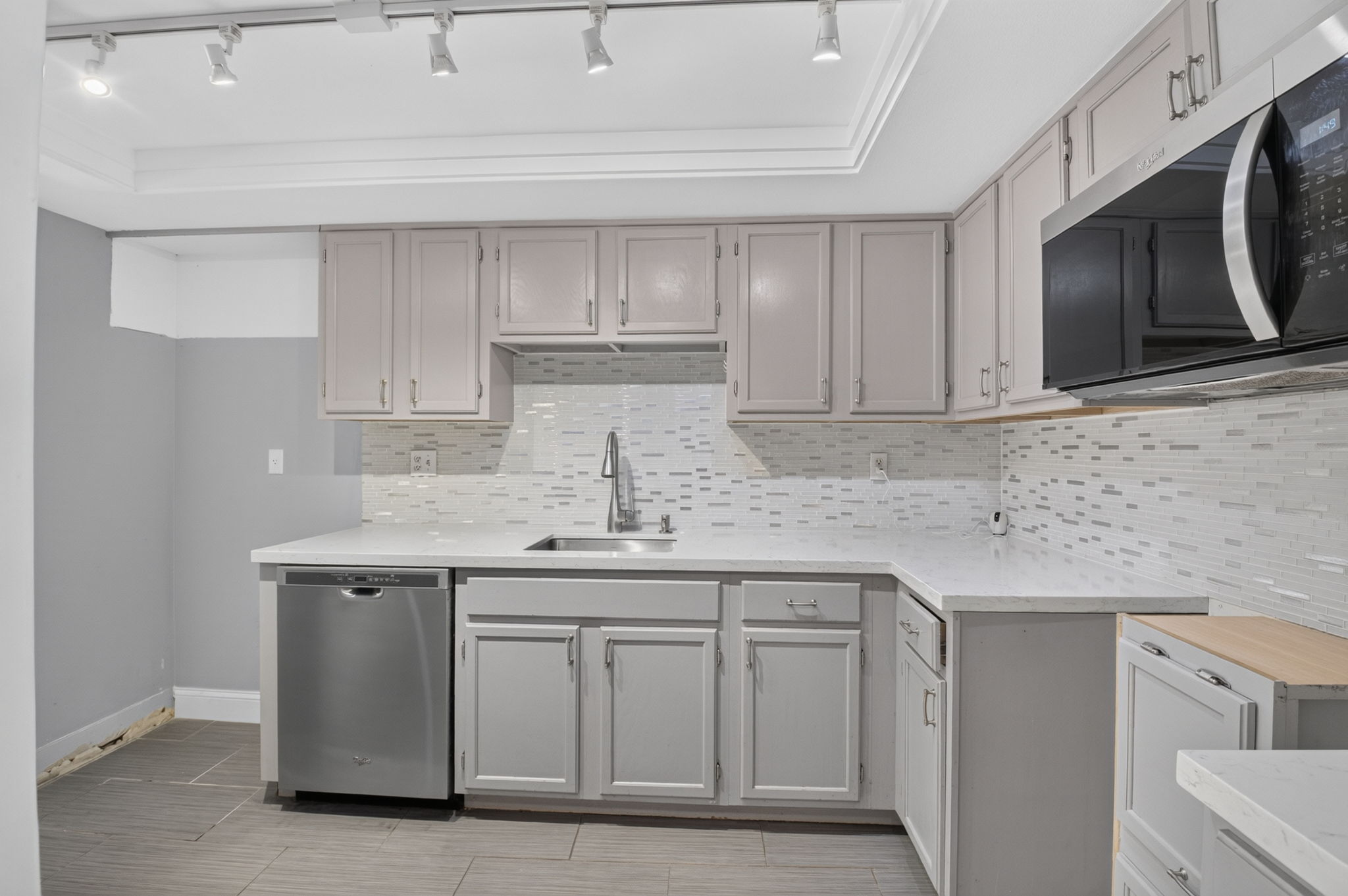 7754 Lakeside Boulevard, Unit 443 Boca Raton, FL 33434 - Photo 5 of 24 Gallery Image 5
