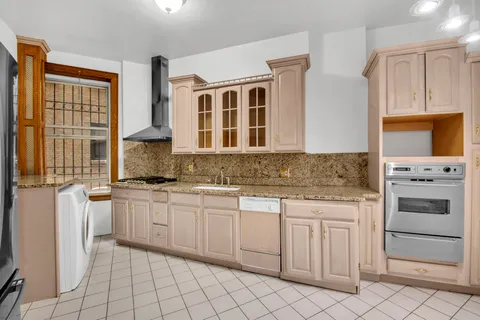 $1,295,000 | 800 Riverside Drive, Unit 1C | Washington Heights