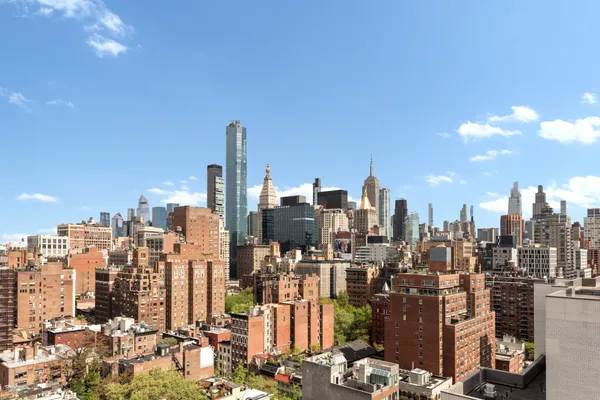 $1,150,000 | 201 East 17th Street, Unit 22G | Gramercy