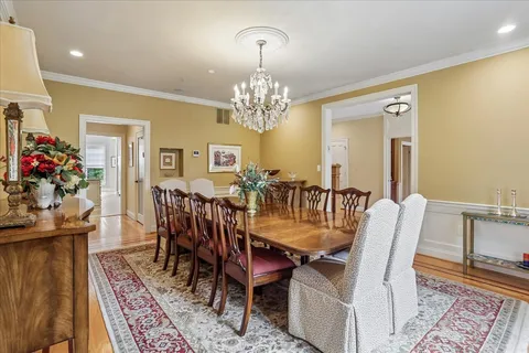 $2,475,000 | 11736 Gainsborough Road, Potomac, MD 20854