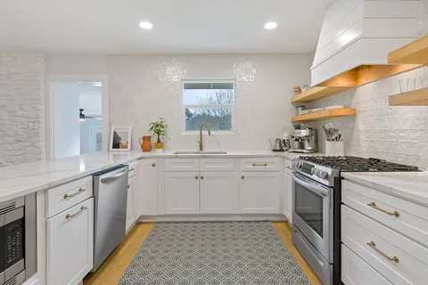 $1,025,000 | 4602 Roundup Trail, Austin, TX 78745