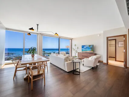 $3,495,000 | 1555 Kapiolani Boulevard, Unit 2002, Honolulu, HI 96814
