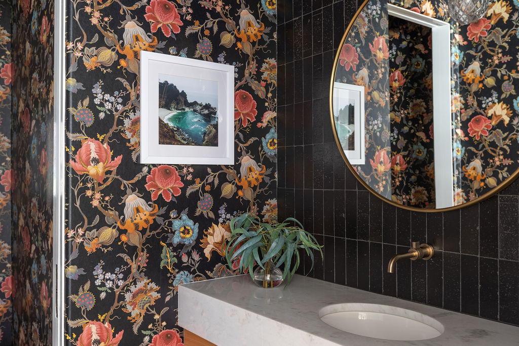 400 Inwood Road Austin, TX 78746 - Photo 20 of 43 a bathroom with a toilet and a sink