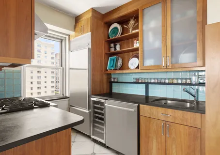 $2,095,000 | 11 5th Avenue, Unit 20N | Greenwich Village