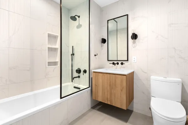 $2,850,000 | 1080 Lorimer Street, Unit 1F | Greenpoint