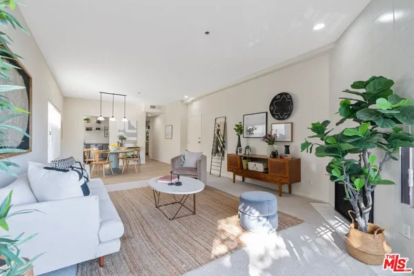 $1,138,000 | 1915 Malcolm Avenue, Unit 301, Los Angeles, CA 90025