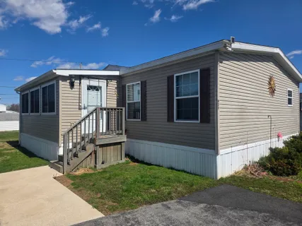 Contact Agent | 909 10th Avenue, Wilmington, DE 19808