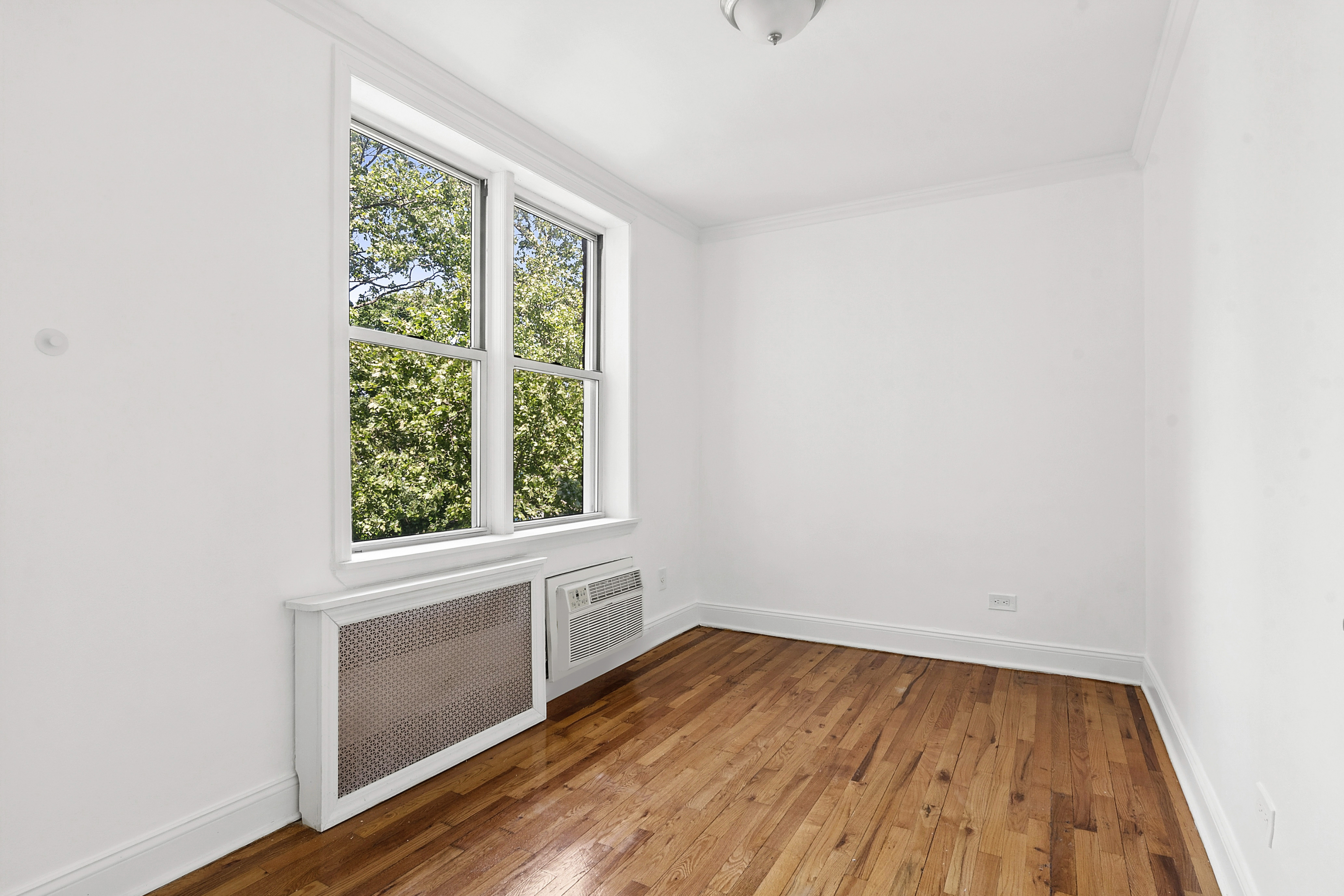 495 East 7th Street, Unit 4A Brooklyn, NY 11218 - Photo 8 of 11
