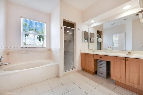 $599,000 | 1402 Southeast 16th Avenue, Homestead, FL 33035
