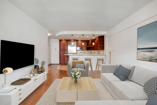 $5,695 | 88 Bleecker Street, Unit 5J | Greenwich Village