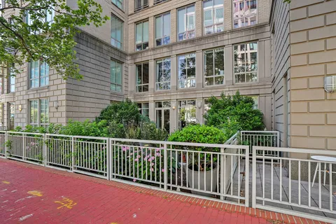 $549,900 | 301 Massachusetts Avenue Northwest, Unit 103, Washington, DC 20001