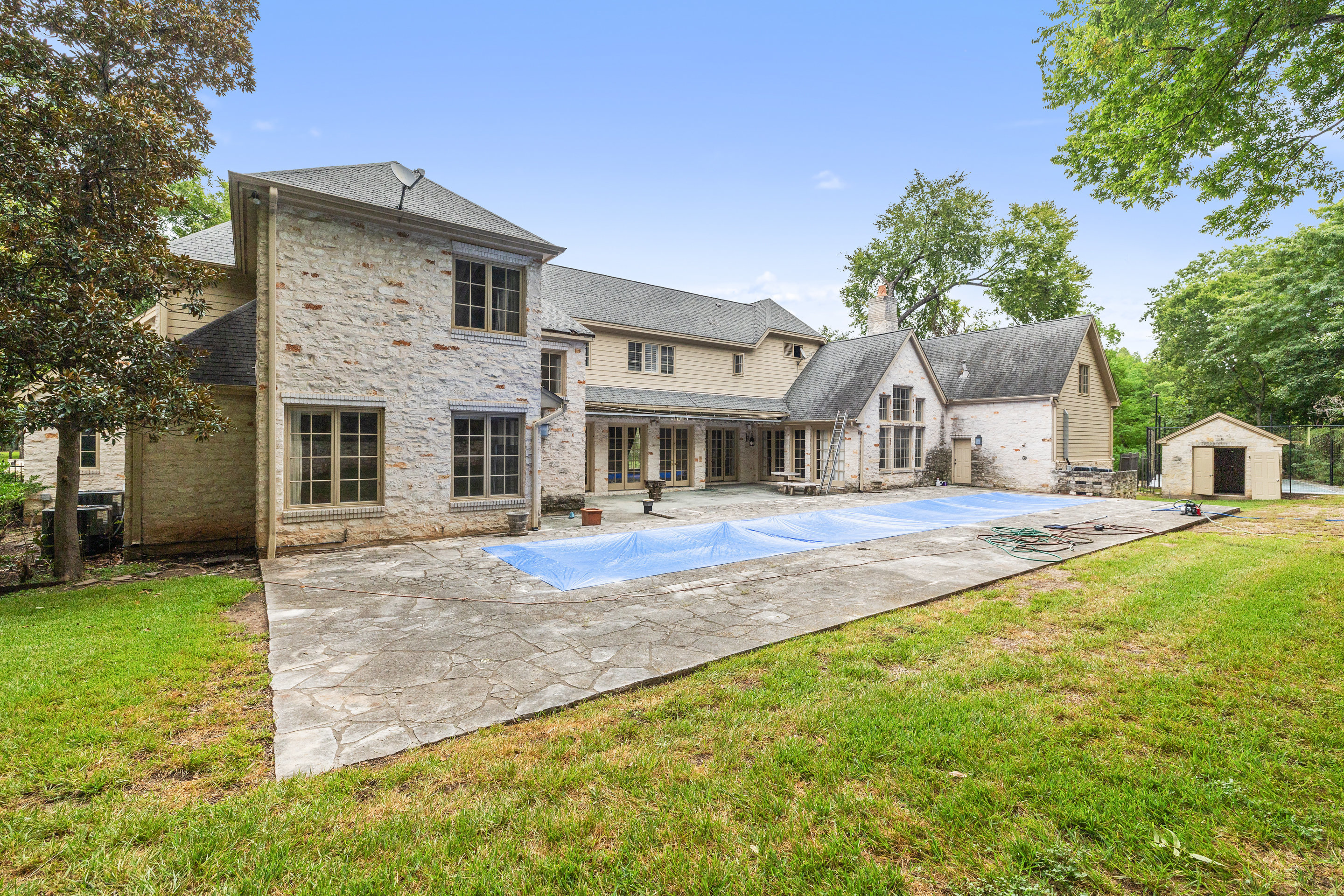 1505 Rockcliff Road Austin, TX 78746 - Photo 27 of 40