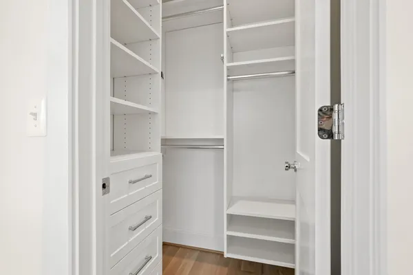$2,195,000 | 22 West Spring Street, Alexandria, VA 22301
