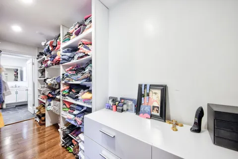 Contact Agent | Wayne Avenue, Springfield, PA 19064