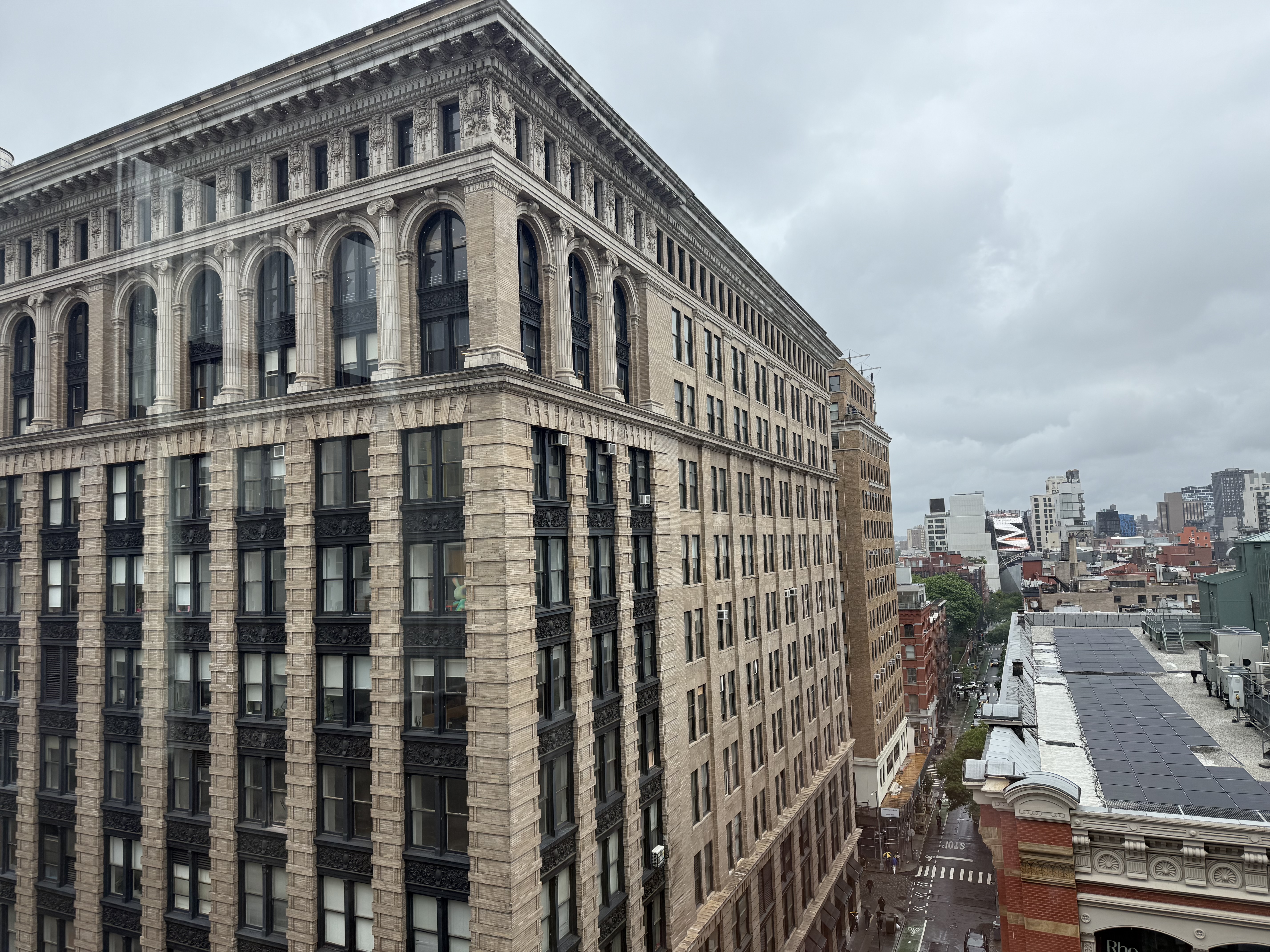 565 Broadway Manhattan, NY 10012 - Photo 9 of 15 a view of a building