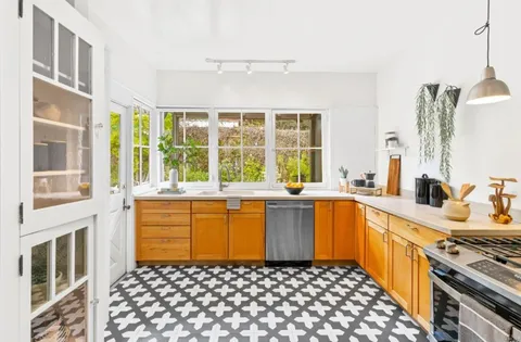 $895,000 | 149 Lilienthal Avenue, Napa, CA 94558