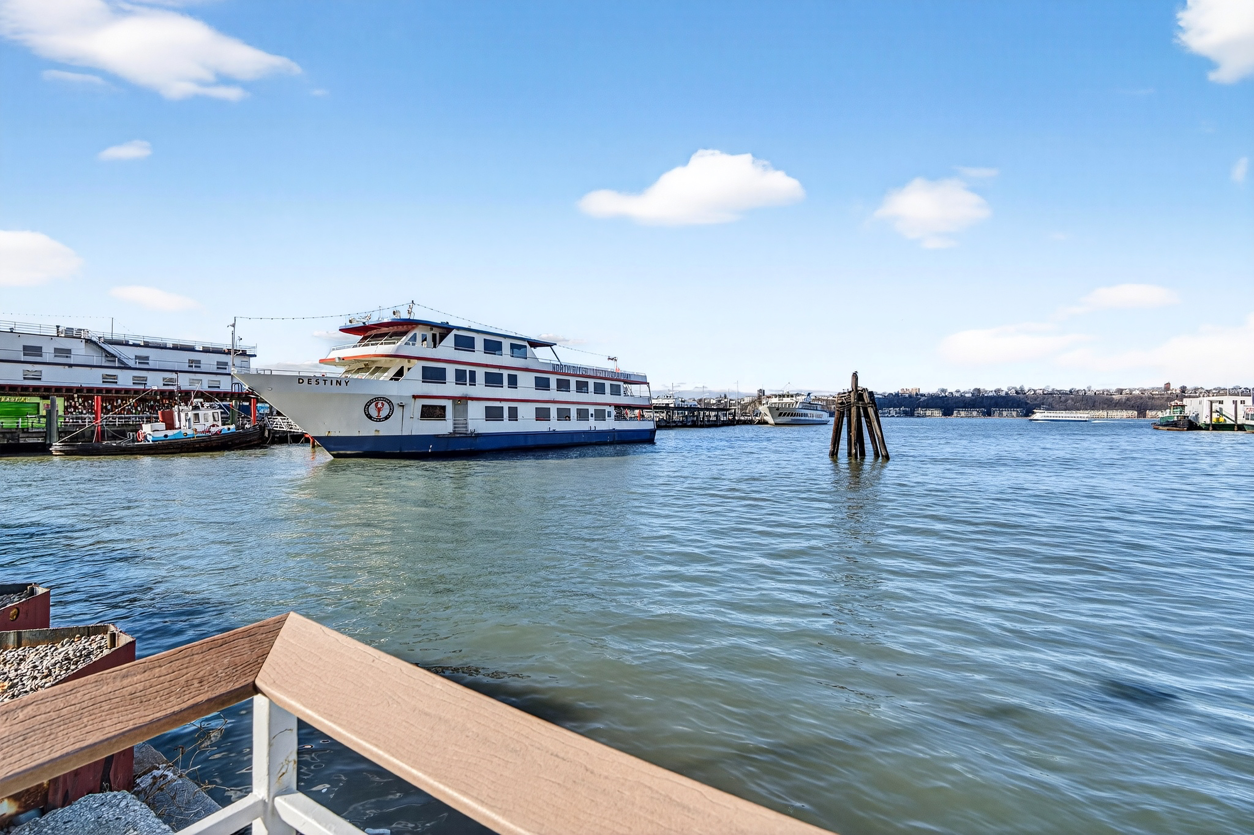 635 West 42nd Street, Unit 23E Manhattan, NY 10036 - Photo 18 of 22