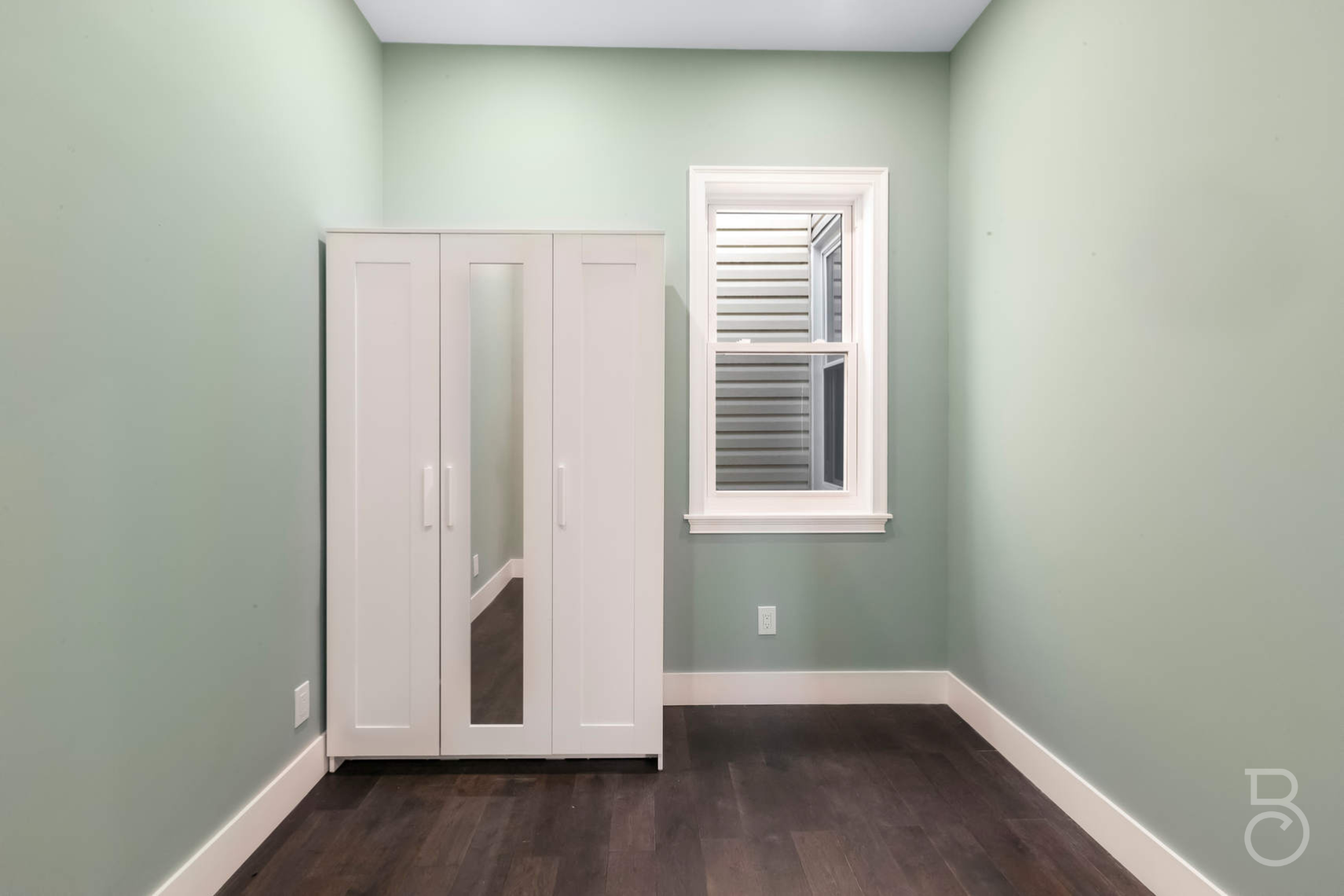 12-26 30th Drive, Unit 2 Queens, NY 11102 - Photo 9 of 12