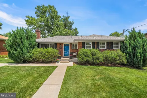 $899,900 | 2305 Peggy Lane, Silver Spring, MD 20910
