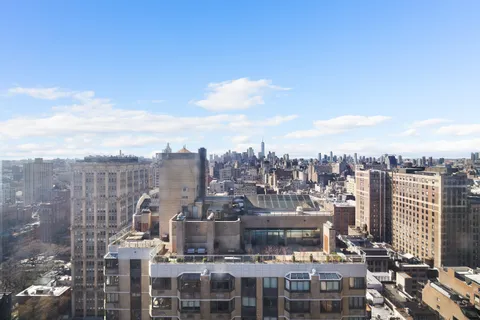 $4,250,000 | 45 East 22nd Street, Unit 32B | Flatiron