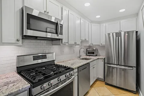 $324,900 | 490 M Street Southwest, Unit 204, Washington, DC 20024