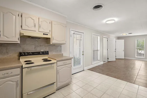 $1,600 | 2240 11th Street, Unit D, Mandeville, LA 70471