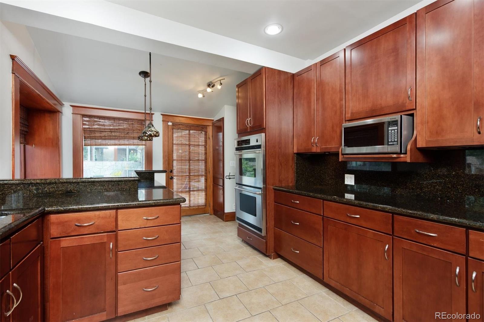 3201 Stuart Street Denver, CO 80212 - Photo 7 of 32