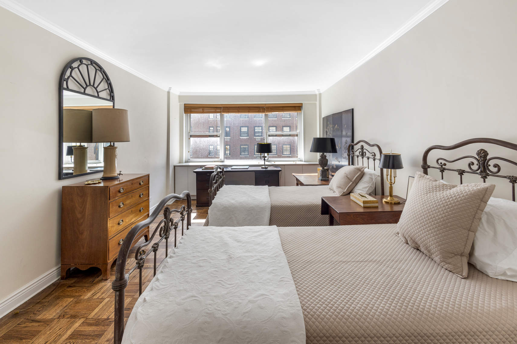 535 East 86th Street, Unit 12B Manhattan, NY 10028 - Photo 9 of 13
