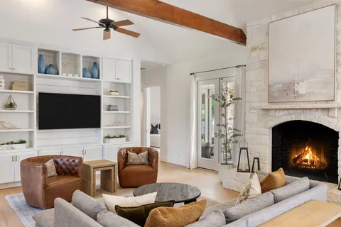 $1,399,000 | 22 Autumn Oaks Drive, Austin, TX 78738