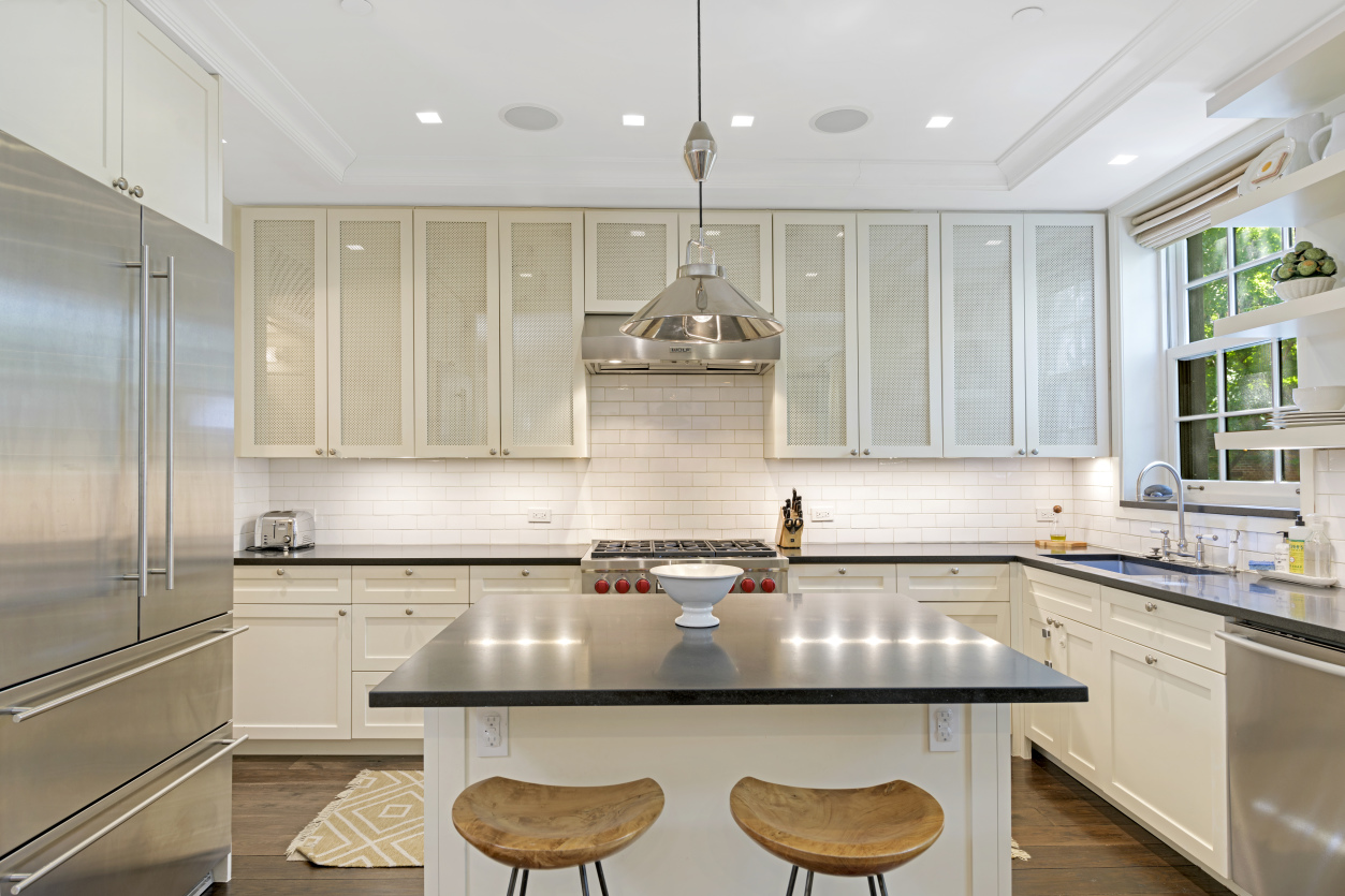 136 East 19th Street, Unit 4E Manhattan, NY 10003 - Photo 5 of 17