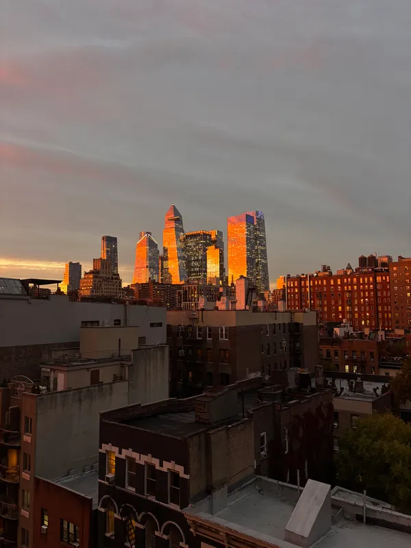 $545,000 | 200 West 20th Street, Unit 909 | Chelsea