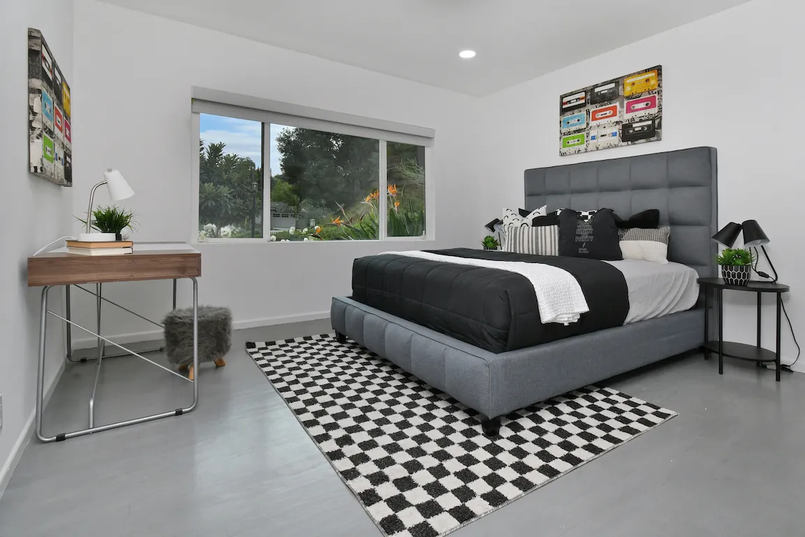 $2,599,000 | 4053 Harclare Lane, Encino, CA 91436