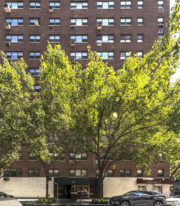 181 East 73rd Street, Unit 9C New York, NY 10021 - Photo 10 of 11 a picture of street view
