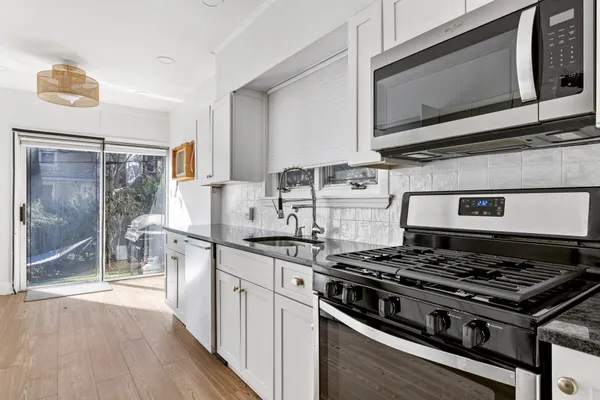 $6,500 | 484 Argyle Road, Unit 1 | Ditmas Park