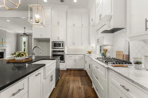 $569,500 | 10733 Spring Fest Lane, Baton Rouge, LA 70810