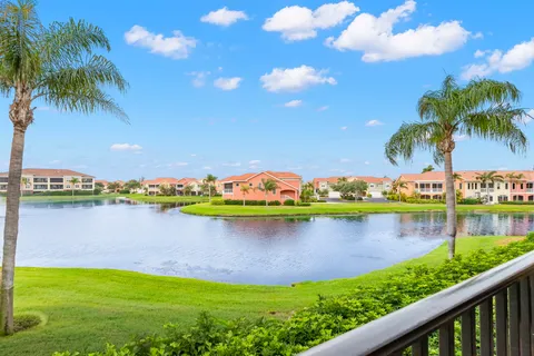 $885,000 | 6 Academy Way, Unit 221, St. Petersburg, FL 33711