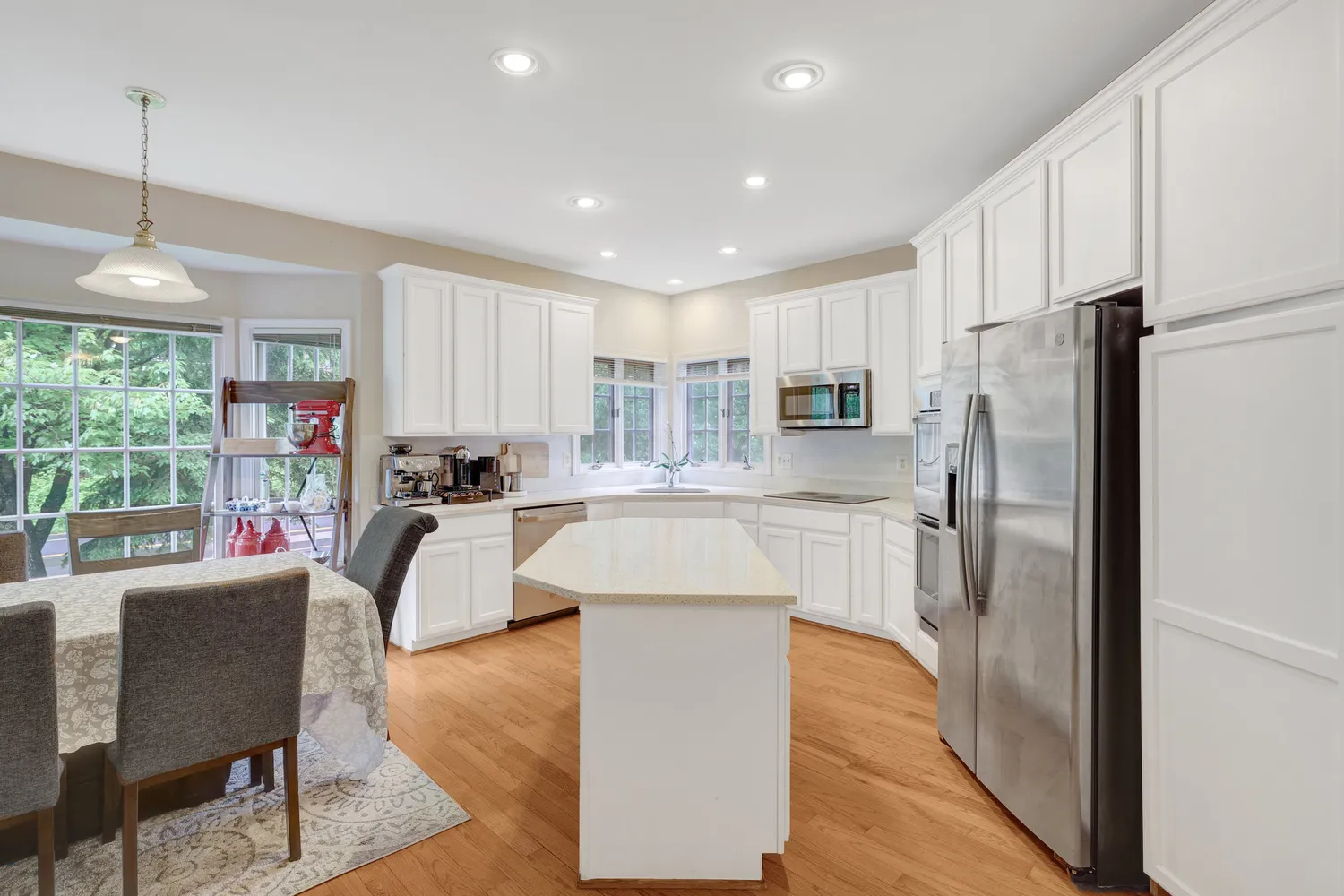 $1,350,000 | 9927 Miles Stone Court, Vienna, VA 22181