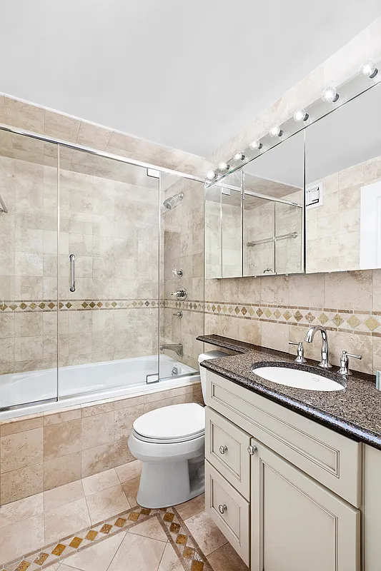 445 West 54th Street, Unit 4B Manhattan, NY 10019 - Photo 6 of 7