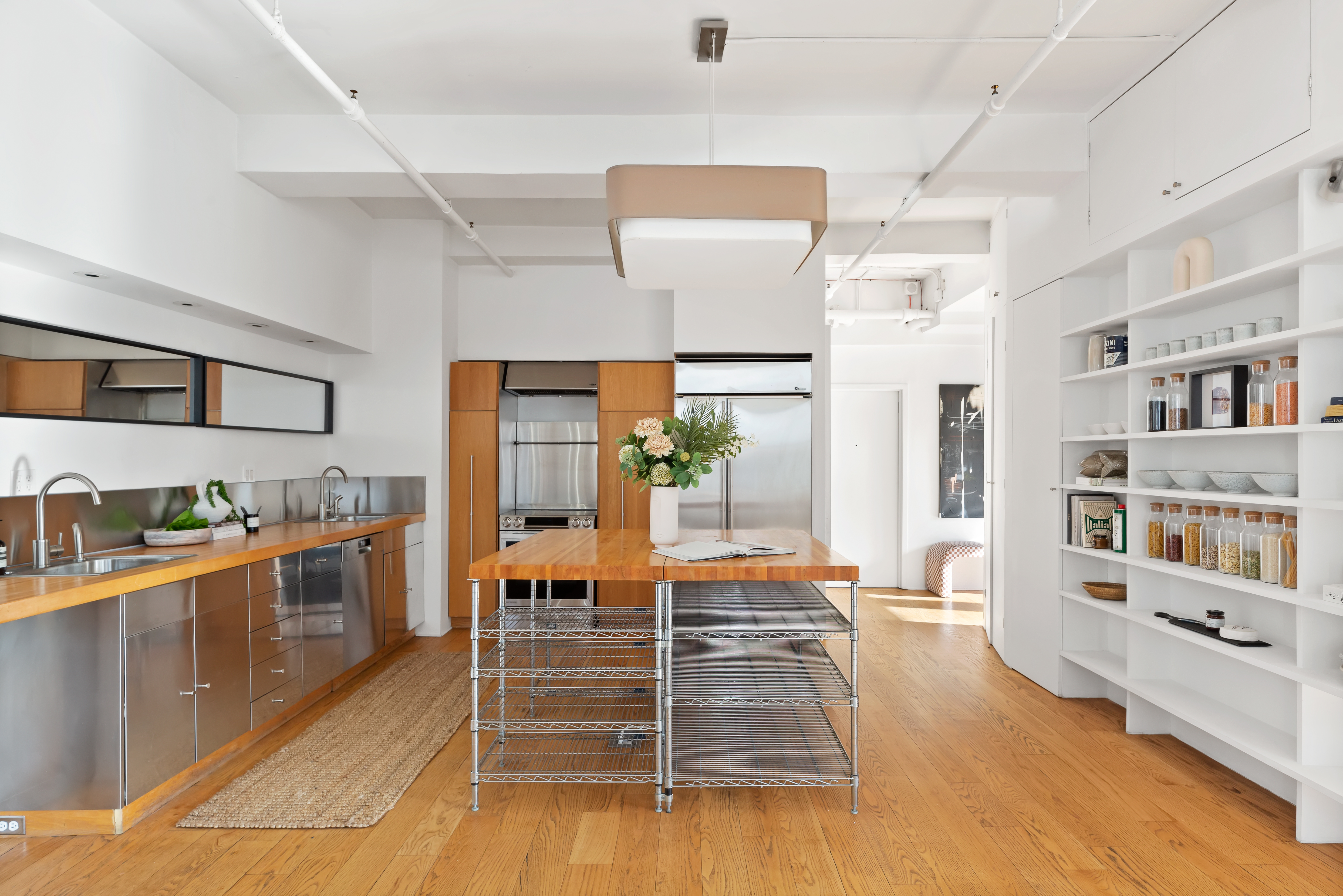 241 West 36th Street, Unit PH Manhattan, NY 10018 - Photo 4 of 16