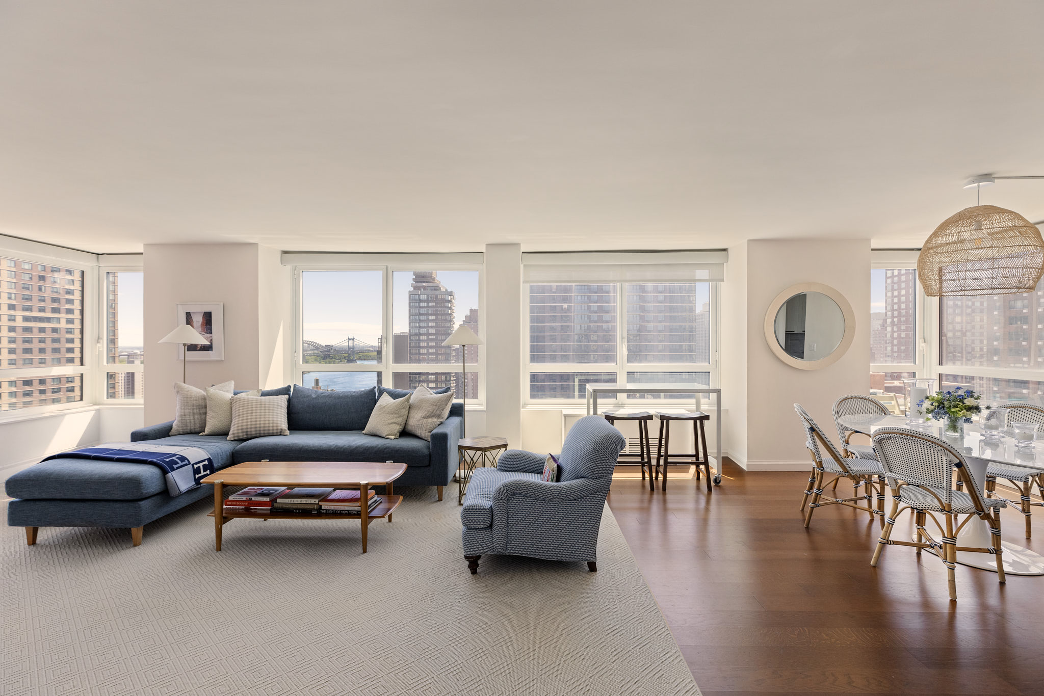 200 East 94th Street, Unit 1917 Manhattan, NY 10128 - Photo 1 of 27