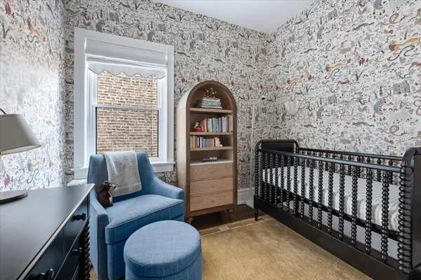 $1,200,000 | 457 West Fullerton Parkway, Unit 2W, Chicago, IL 60614