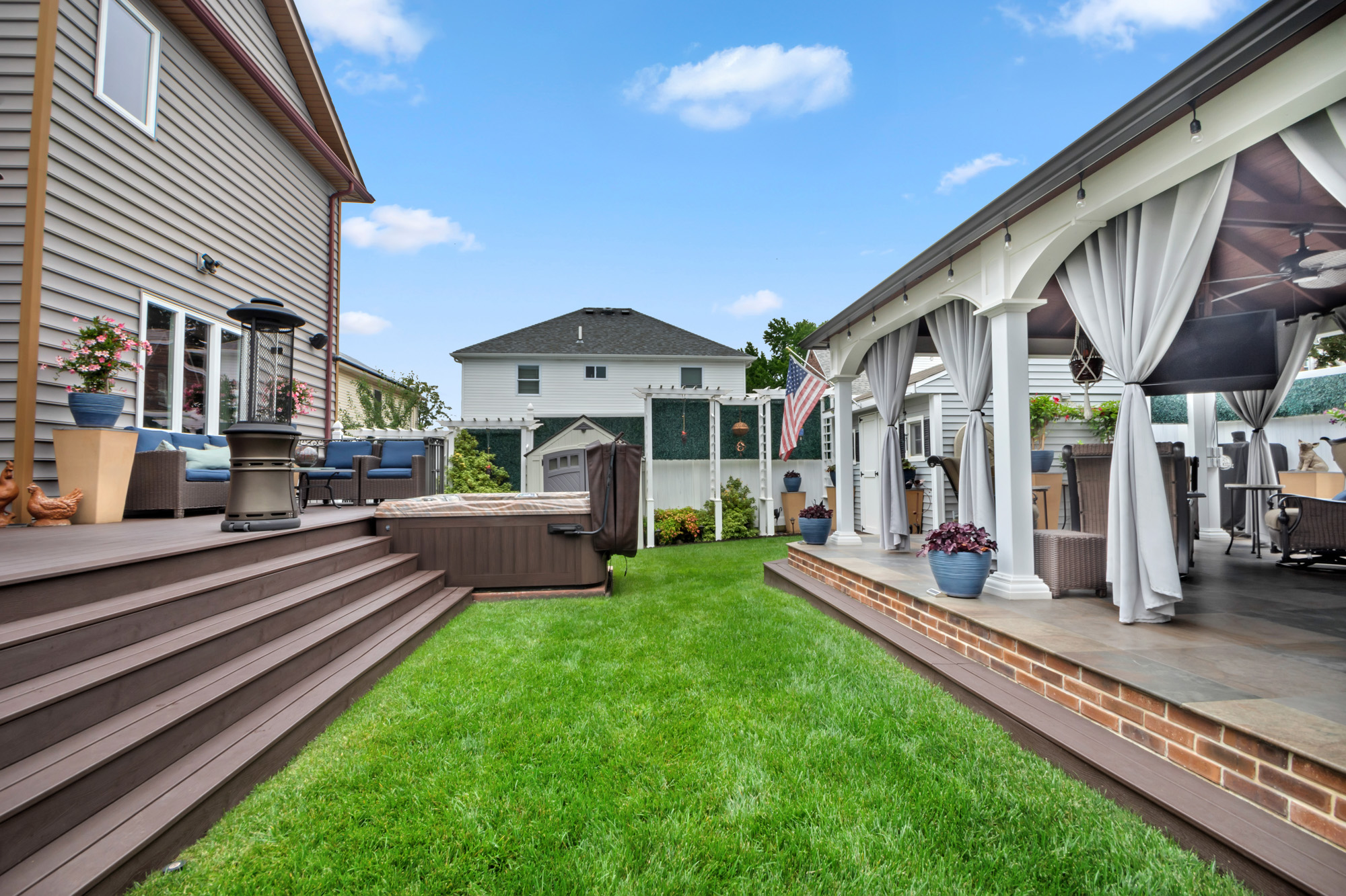 909 Jewett Avenue Staten Island, NY 10314 - Photo 58 of 65 a view of a house with a yard