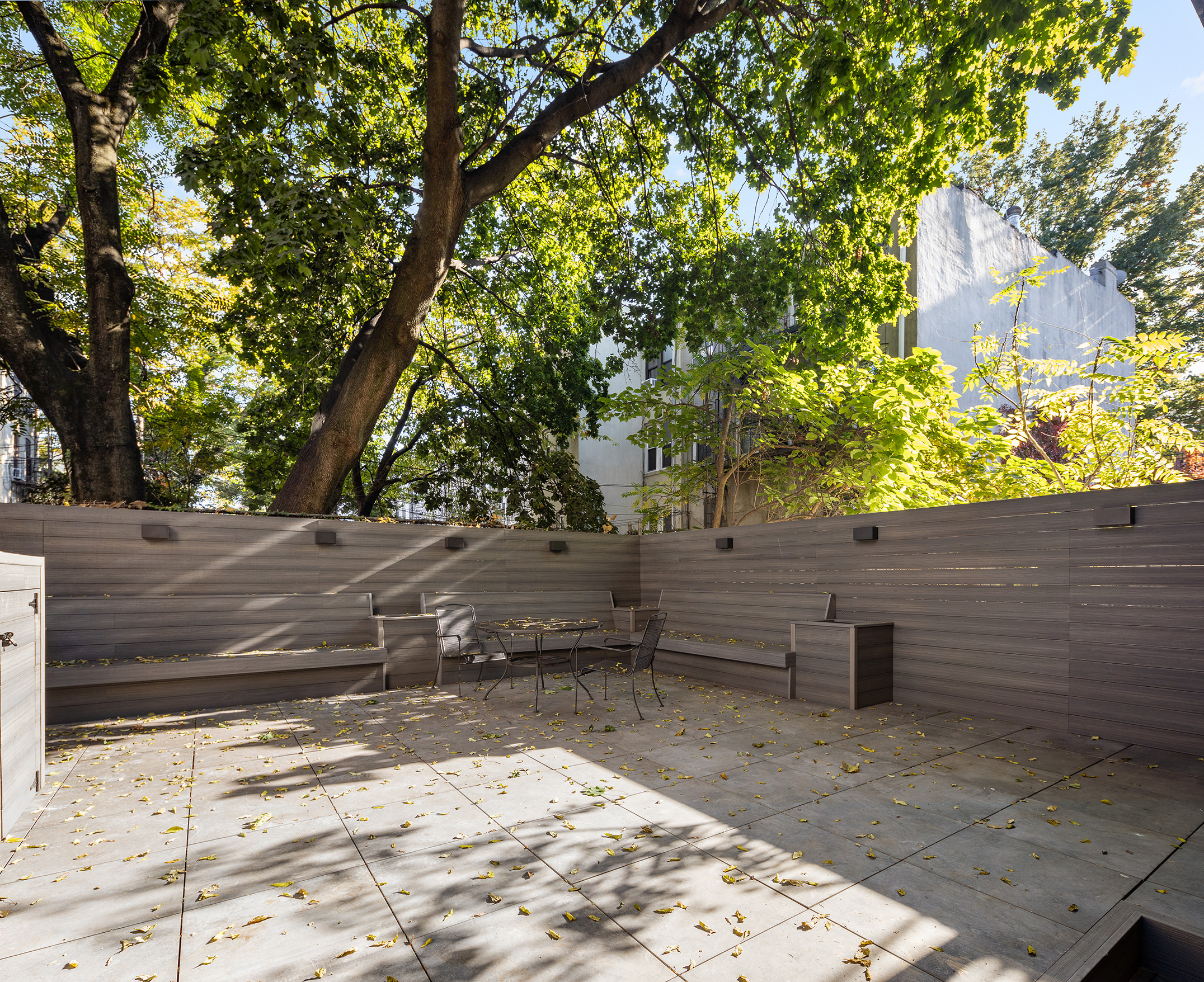 1671 8th Avenue, Unit 3R Brooklyn, NY 11215 - Photo 5 of 7 a view of a backyard