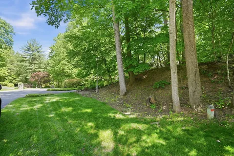 Contact Agent | 11815 Beekman Place, Rockville, MD 20854